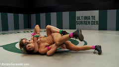 Ariel X - Rookie is made to submit from crushing leg scissors Is dominated from RD1-RD4, Fisted to orgasm! | Picture (15)