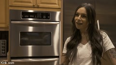 Katie Kush - Tainted Love, Episode 5: The Brat | Picture (1)