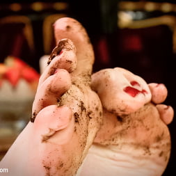 BONUS update! Bitchy Dirty Feet!