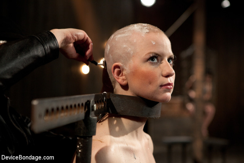 Alani Pi - Head Shaved Slut Live Show - Part 1