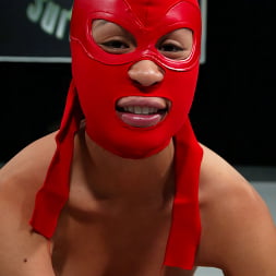 Anna Mills vs. The Ninja