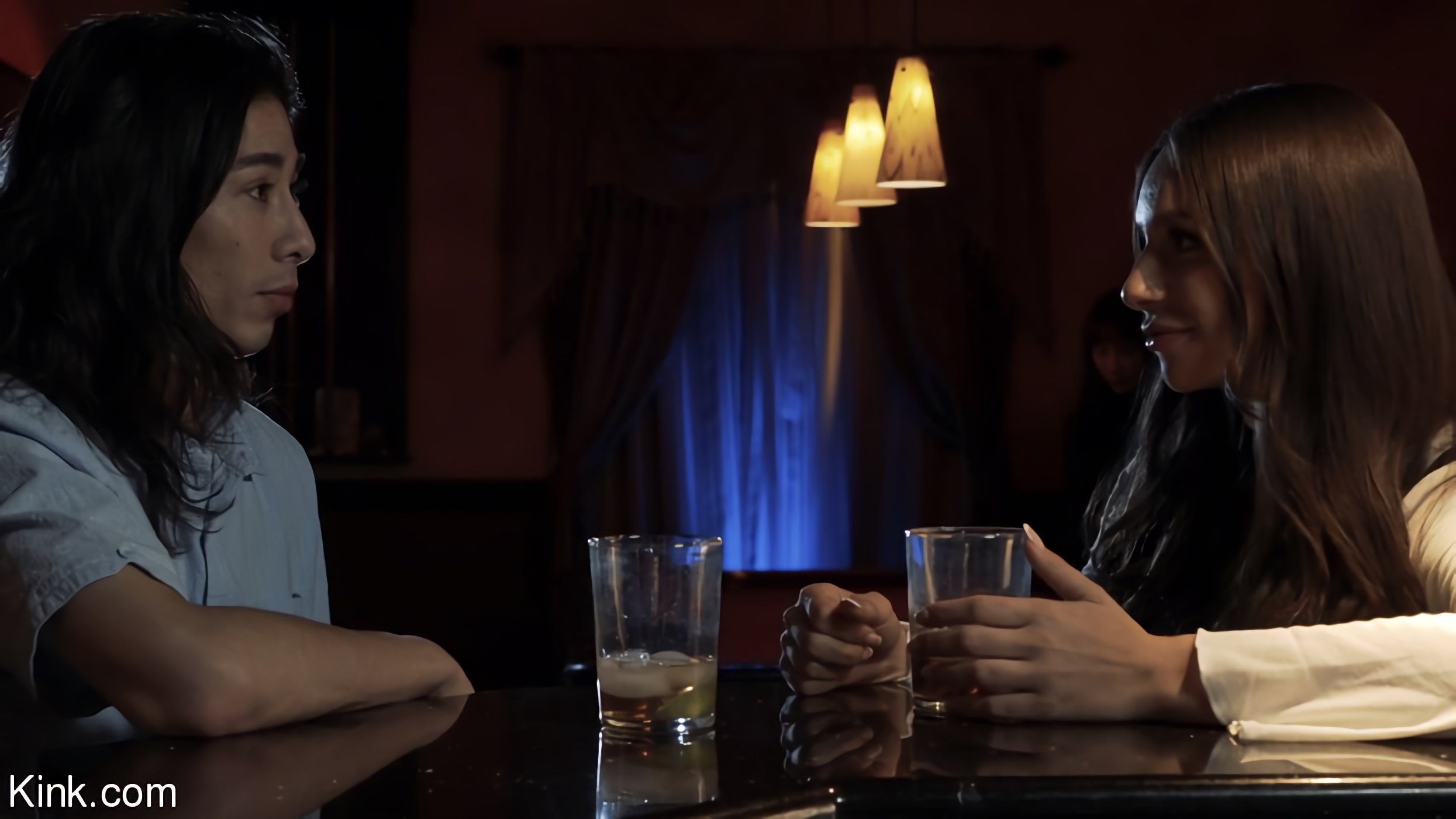 Tainted Love, Episode 1: The Switch