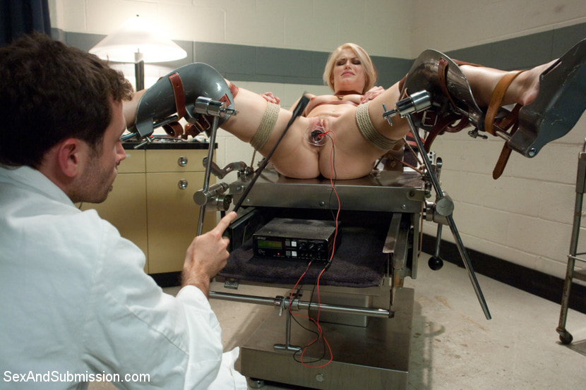 Sadistic Therapy: Delusional Patient gets Harsh Sexual Treatment