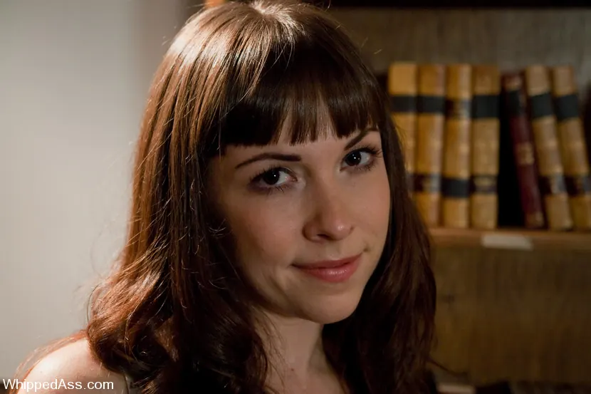 Bobbi Starr - Ratón de biblioteca | Picture (2)