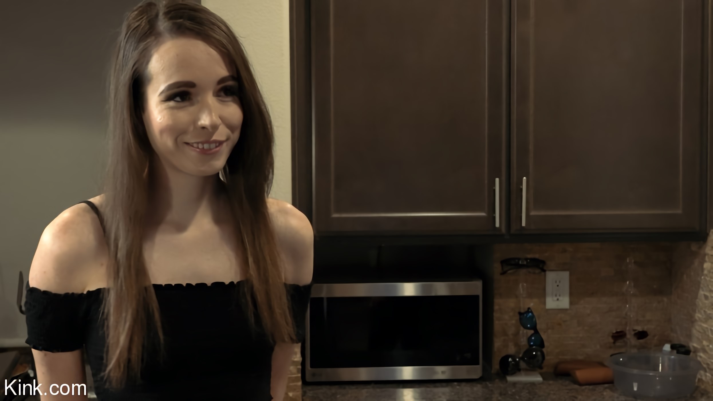 Tainted Love, Episode 4: The Submissive