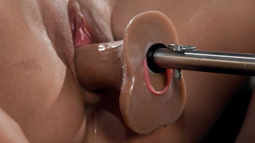 AMATEUR GIRL FRIDAYS SPECIAL EDITION CONTEST FOR PORN VIRGINS