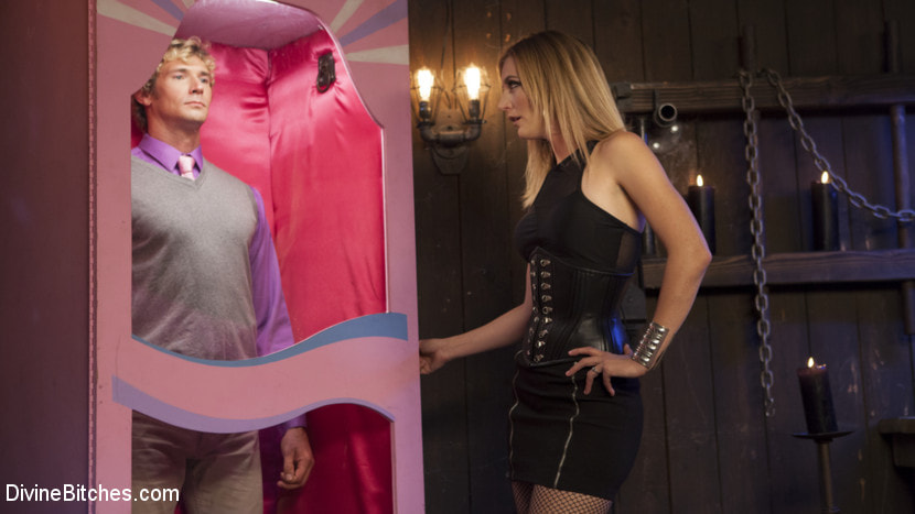 Sadistic Barbie Breaks Ken Doll