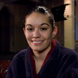 Amateur Casting Couch: Danielle's first anal...