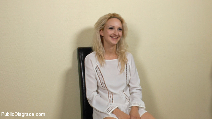 Gorgeous Whore Melanie Services Public Disgrace