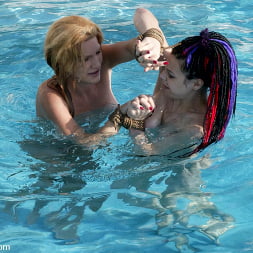 Mallory Knots and Jenni Lee