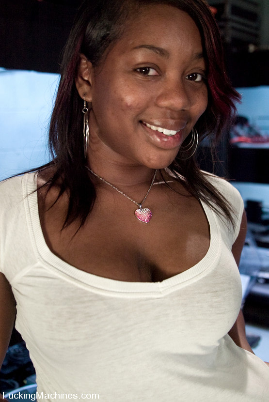 AMATEUR GIRL FRIDAY Kandice