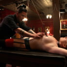 Lilla Katt in 'Service Day: Hurting Time'