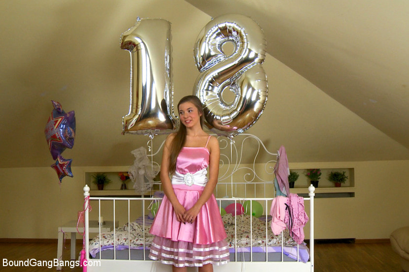 Happy 18th Birthday Roxy Bell!!!