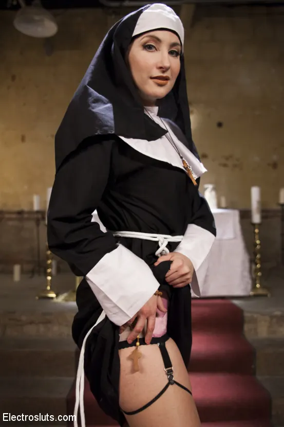 Mia Li - Naughty Nuns: Bad Habits Die Hard! | Picture (1)