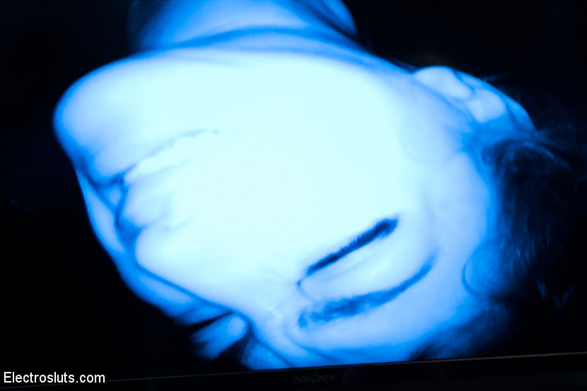 Ass Up Sensory Deprivation Electro DP!!
