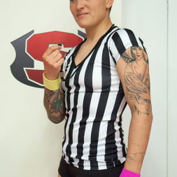 Fit Ebony Feather Weights Duel for the Ultimate Prize